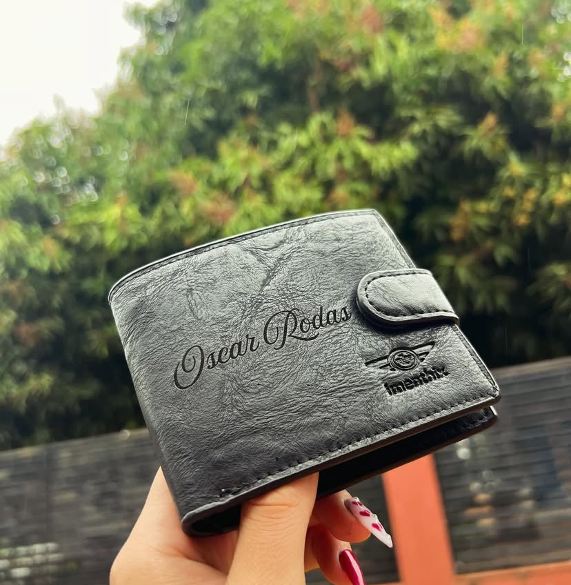 Billetera con grabado laser